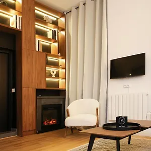 Bel Studio Moderne Mezzanine - 4p , Paris France