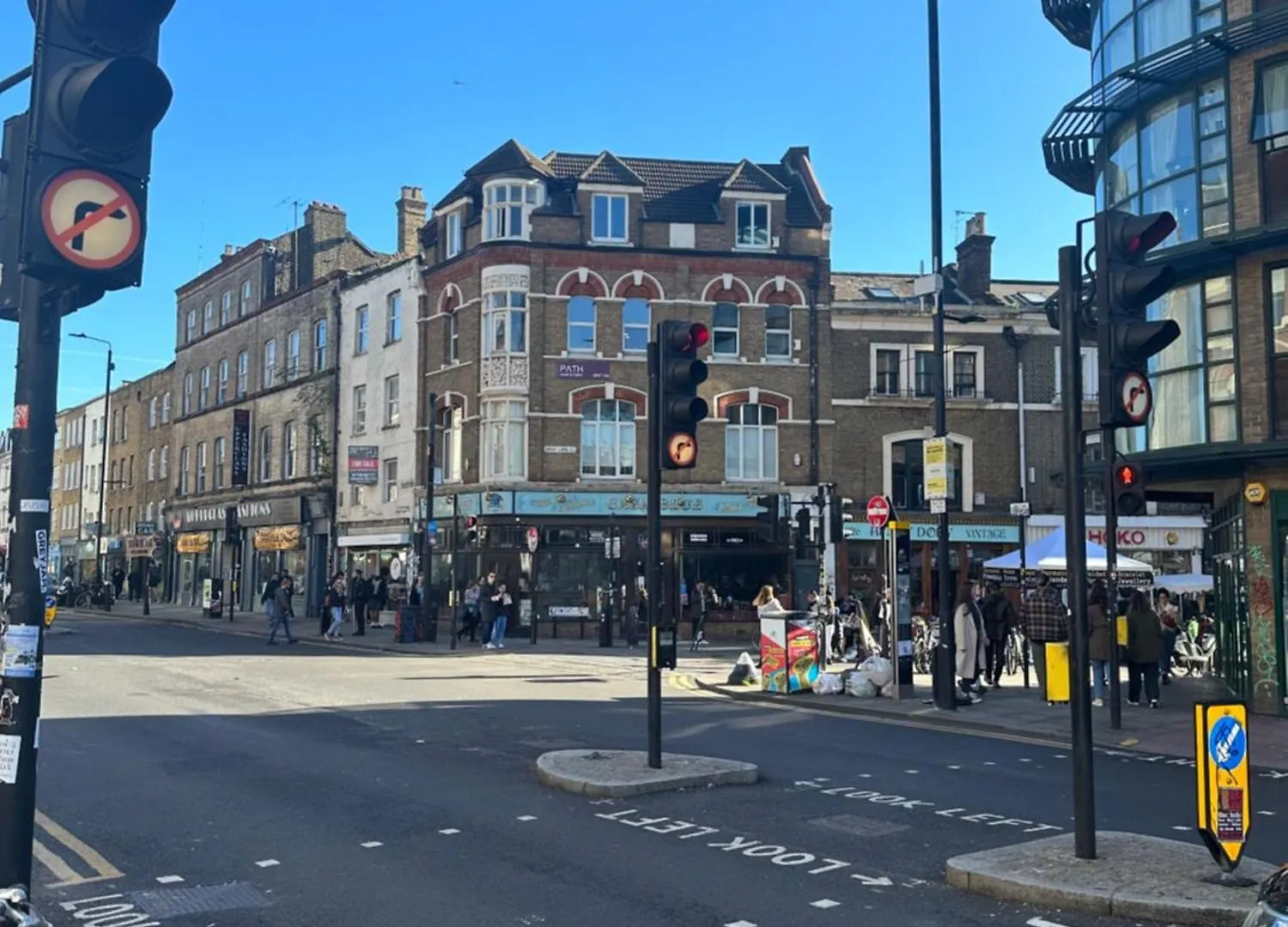Liverpool Street Blue Bedroom London Homestay